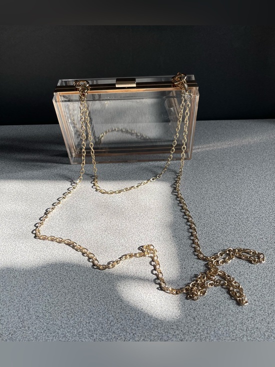 Source Unknown Handbags - Clear Acrylic Box Bag With Gold Chain Strap